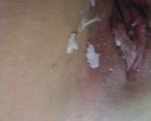 Bé 2k7 cho miệng dưới ăn cơm nguội